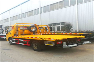 海珠区附近拖车救援搭电