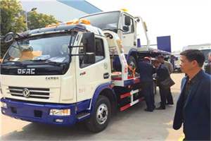 海珠区汽车道路救援拖车价格